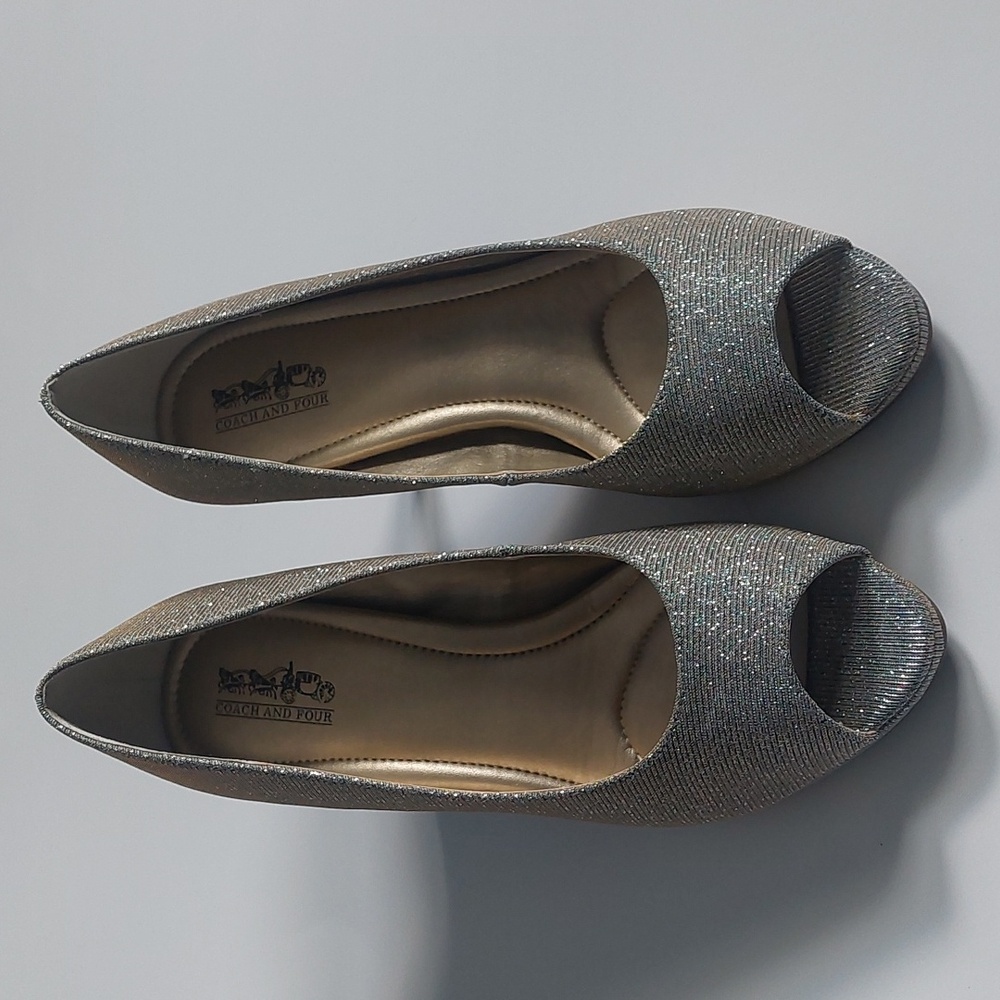 Coach and Four Silver Peep-Toe Heels Womens Size 10‎